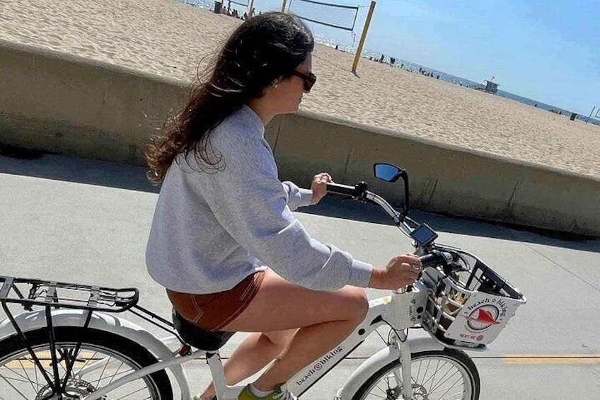 Cruise along the beach in Hermosa Beach 4