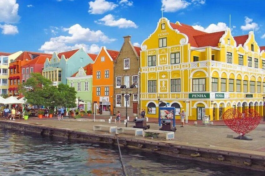 A Taste of Curaçao: City tour, Chobolobo & Mambo Beach Escape 4