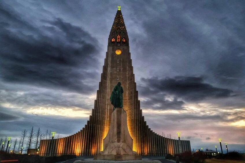 Hallgrímskirkja church 1