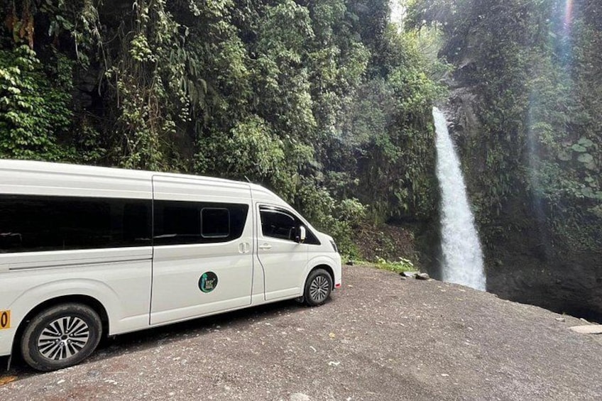 Shuttel Monteverde to SJS Airport Juan Santa Maria 2