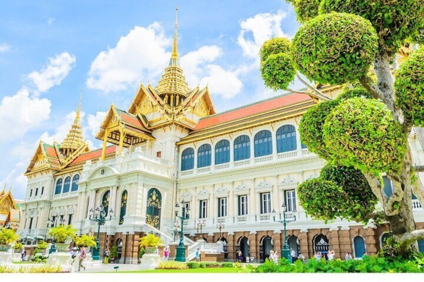 Grand Palace & Temples of Bangkok with experienced guide 1