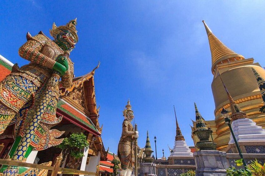 Grand Palace and Temples of Bangkok with Experienced Guide 2