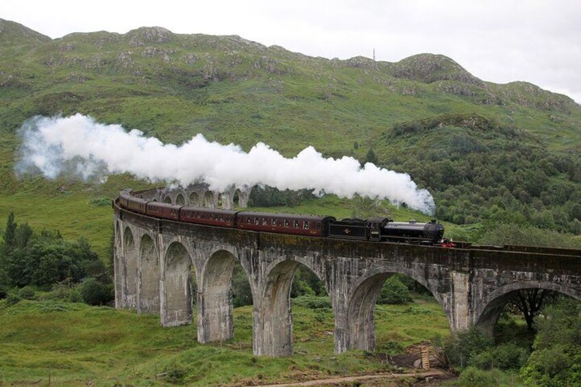 Harry Potter Hogwarts Express Train 2
