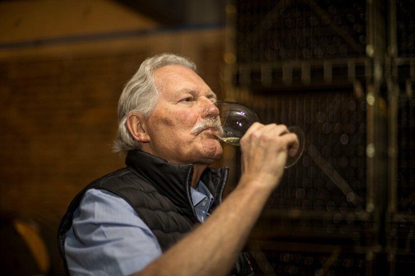 Villard Winery with exclusive guide + Premium Transfer 2