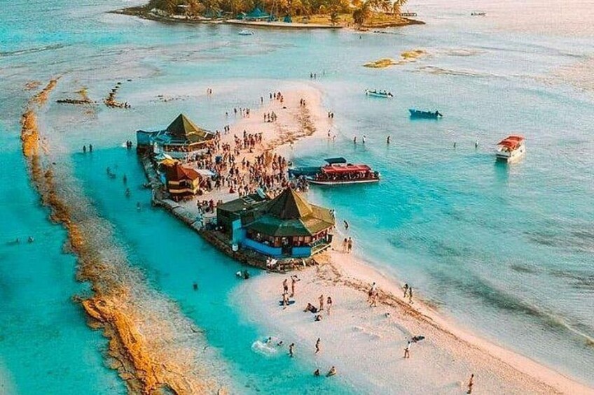 The Aquarium & Johnny Cay, San Andres Island 1