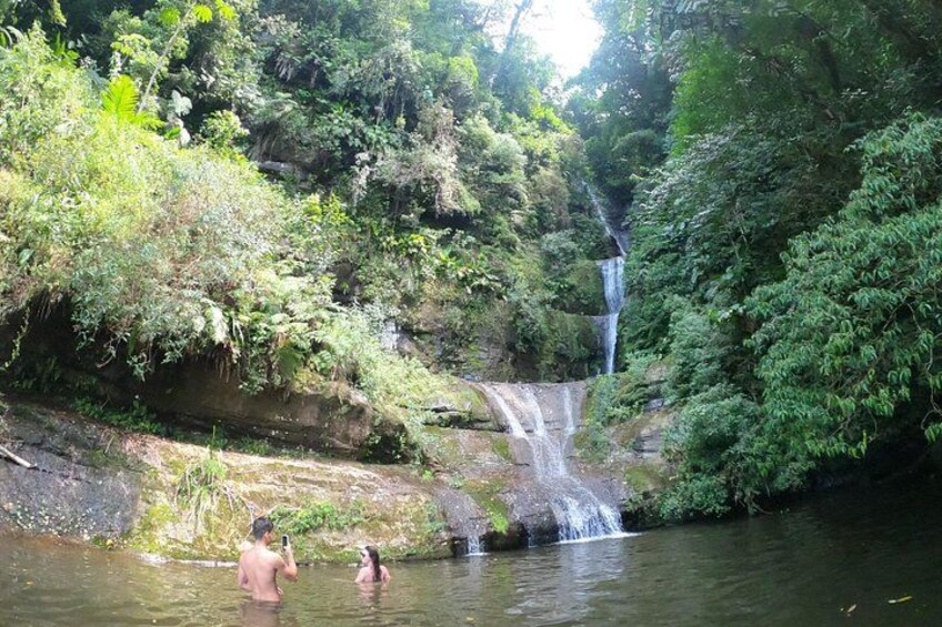 Infinite waterfall trail in Nova Veneza 3