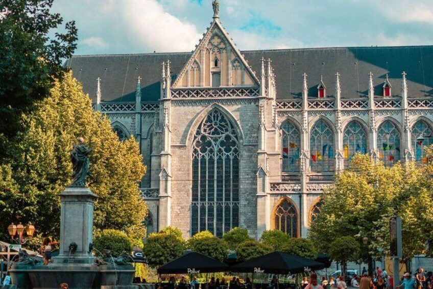 Liege Scavenger Hunt & Highlights Self-Guided Walking Tour 2