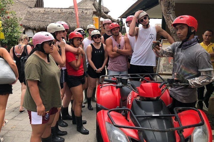 Pre ride briefing 2