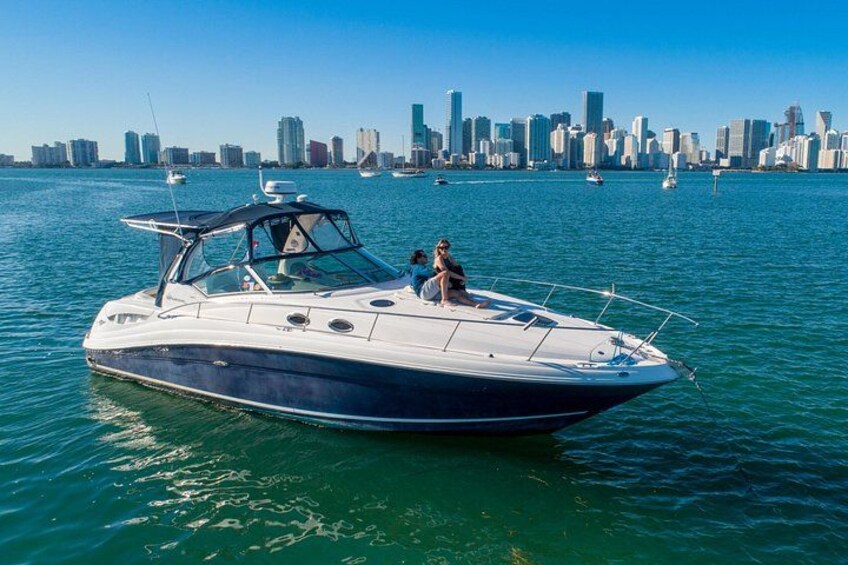 Miami 2-Hour Private Yacht Tour with Mami River & City Views 5