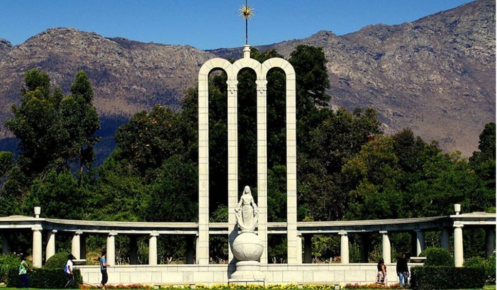 Cape Town Full Day Cape Winelands Tour 2