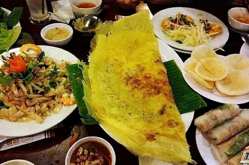 Phu Quoc City - Local Street Food Tour By Night 1
