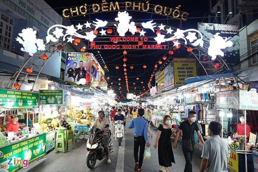 Phu Quoc City - Local Street Food Tour By Night 3