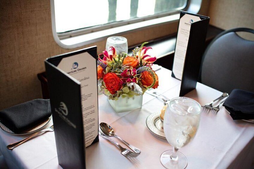 Charleston Harbor Luxury Dinner Cruise with Live Music 2