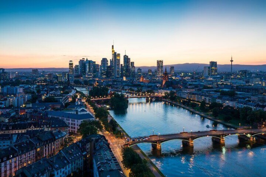 Frankfurt Scavenger Hunt and Self-Guided Walking Tour