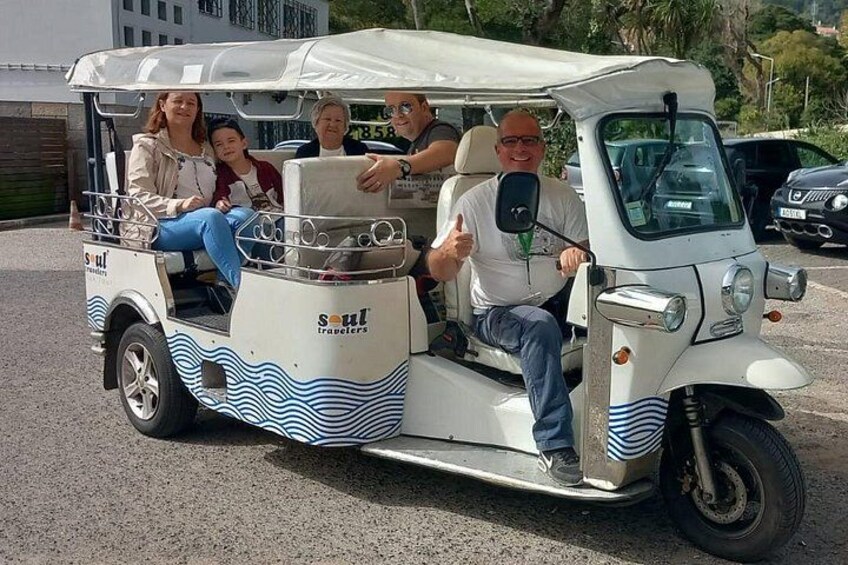 Private Tour Sintra, Palaces and Mountain Tuk Tuk(2 to 6 people) 1