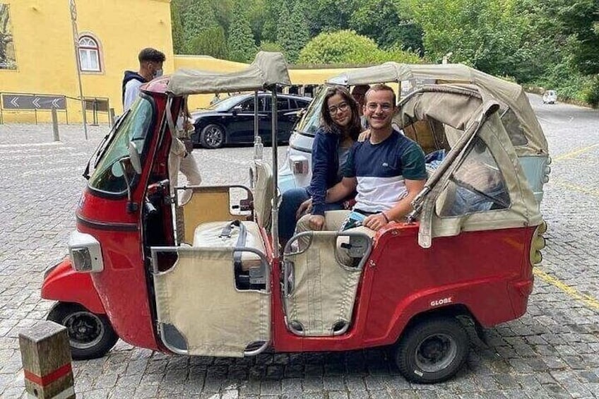 Private Tour Sintra, Palaces and Mountain Tuk Tuk(2 to 6 people) 4