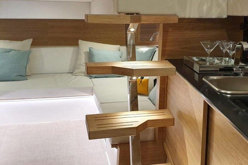Private 5-Hour Cruise on Brand-New Luxury Yacht in Mykonos (Para Voce) 4