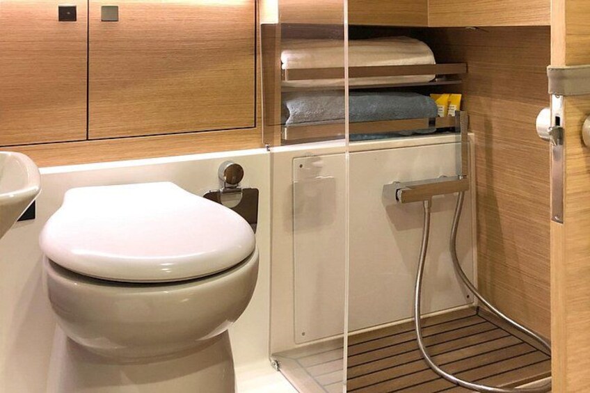 Private 5-Hour Cruise on Brand-New Luxury Yacht in Mykonos (Para Voce) 5