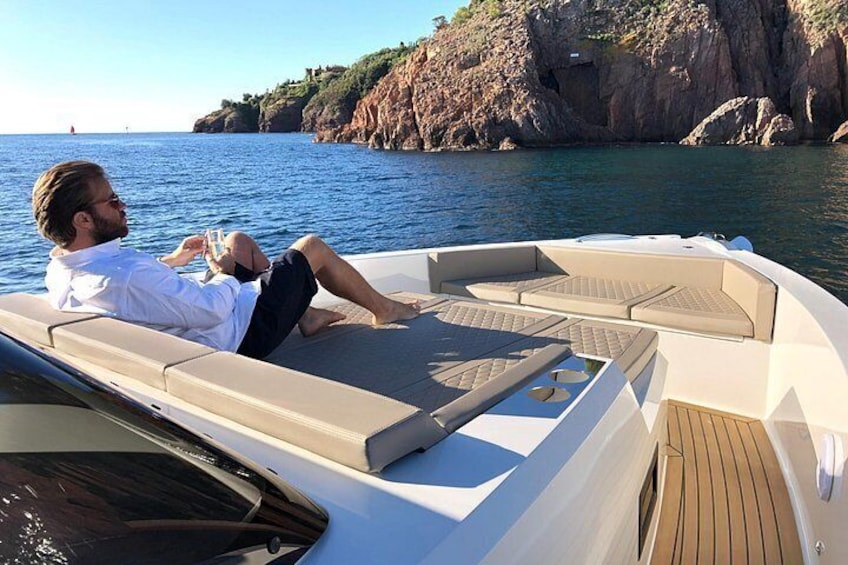 Private 5-Hour Cruise on Brand-New Luxury Yacht in Mykonos (Para Voce) 2