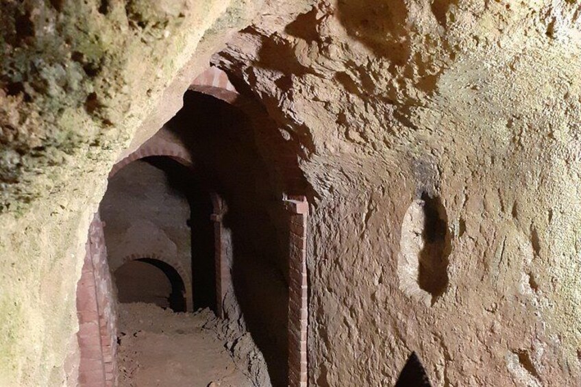 The foody village and the ancient castle 4