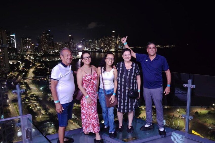 PRIVATE NIGHT TOUR in Ciudad PANAMA + 360° POIN views 2