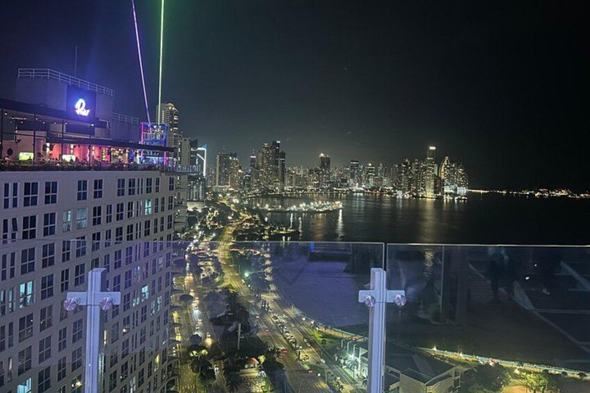PRIVATE NIGHT TOUR in Ciudad PANAMA + 360° POIN views 5