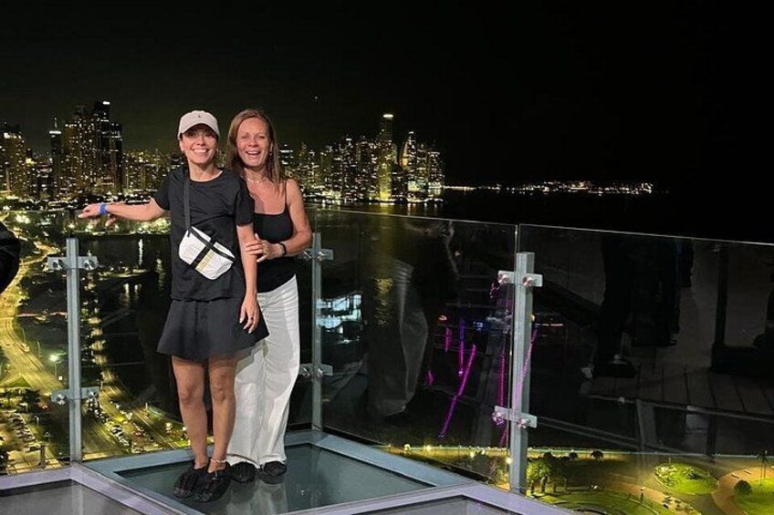 PRIVATE NIGHT TOUR in Ciudad PANAMA + 360° POIN views 3