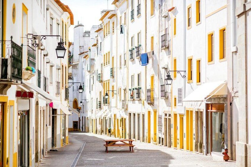 Évora : Love at First Sight – Private Walking Tour with a Local 2