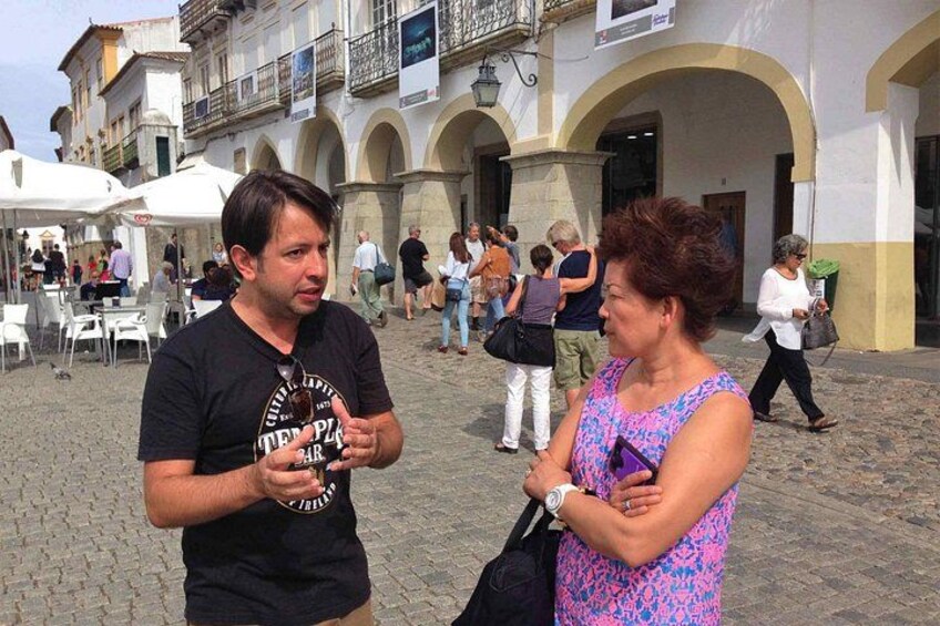 Évora : Love at First Sight – Private Walking Tour with a Local 5