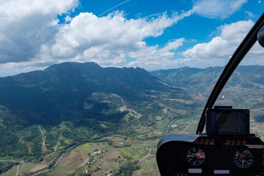 Fiji Private Helicopter Tour Sleeping Giant and Koroyanitu Heritage Park 3