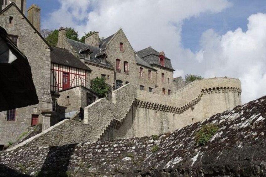 Mont-St-Michel: Private Walking Tour "Abbey Ticket Included" 5