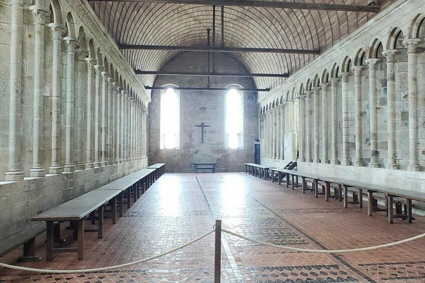 Mont-St-Michel: Private Walking Tour "Abbey Ticket Included" 2
