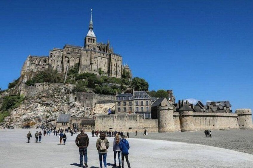 Mont-St-Michel: Private Walking Tour "Abbey Ticket Included" 1