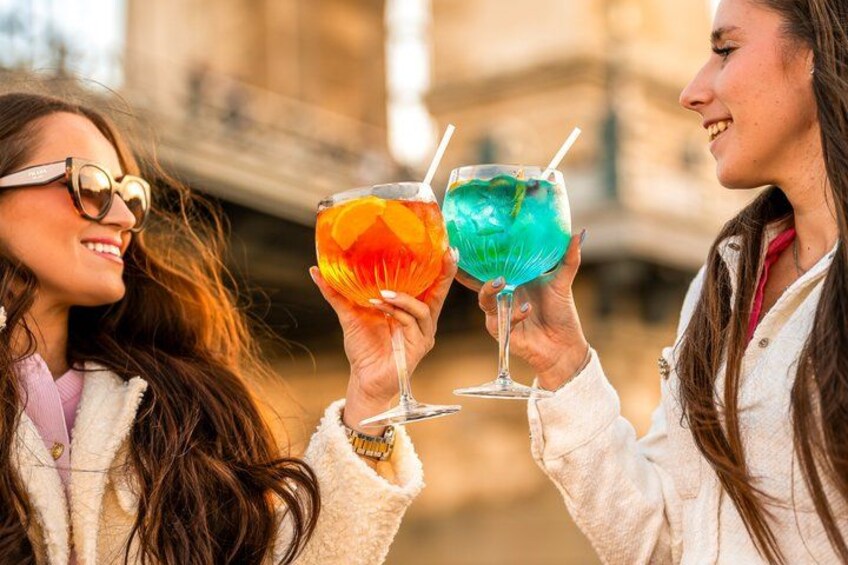 Budapest River Cruise with 1 Free Tokaj Frizzante and Audio Guide 5