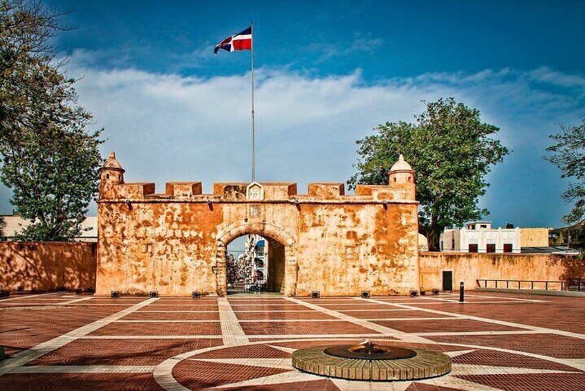 Cultural VIP Private Tour From Santo Domingo