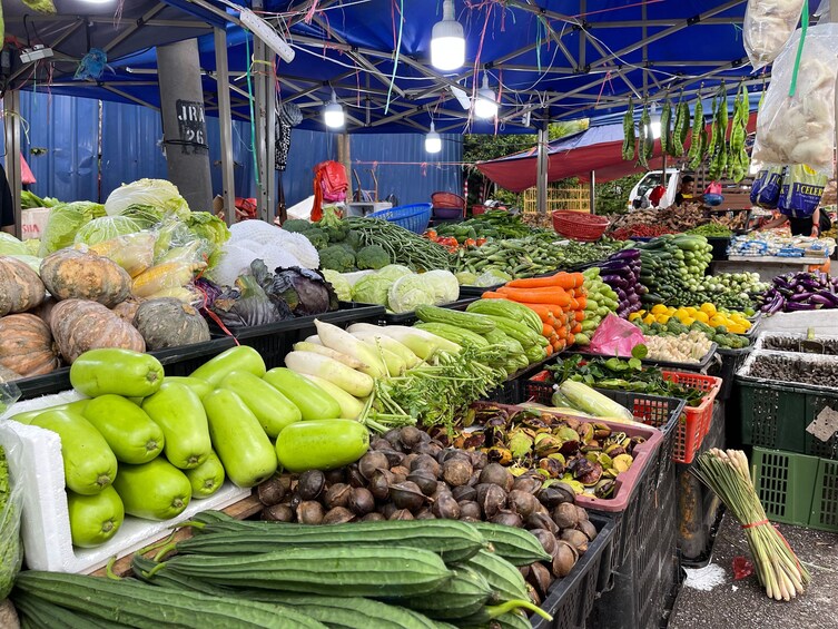 Afternoon Walking Food Tour of Central Market & Kampong Bahru with Tastings