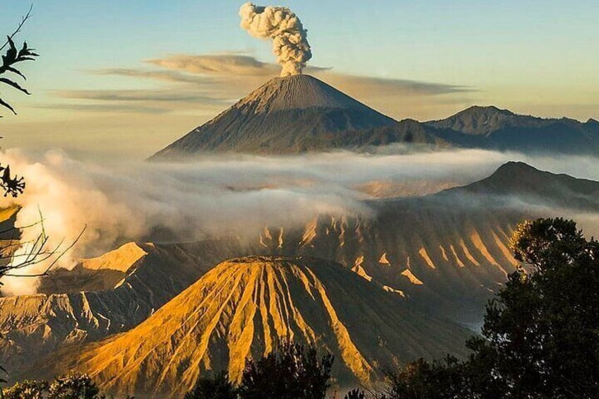 Bromo Mountain #mountbromo #vhttps://supplier.viator.com/financeolcano 