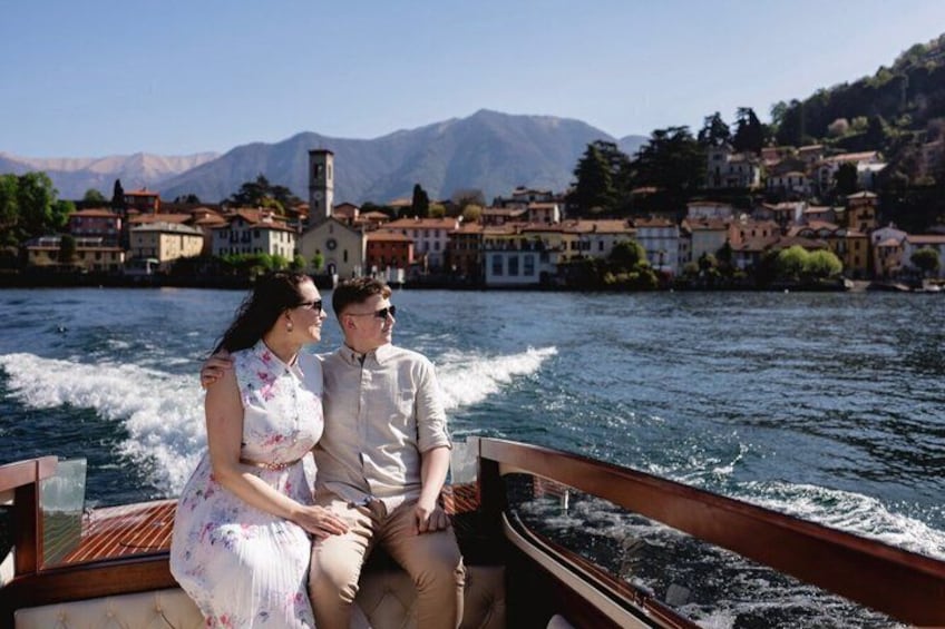 Lake Como Private Wooden Boat Tour & Italian Glamour 3