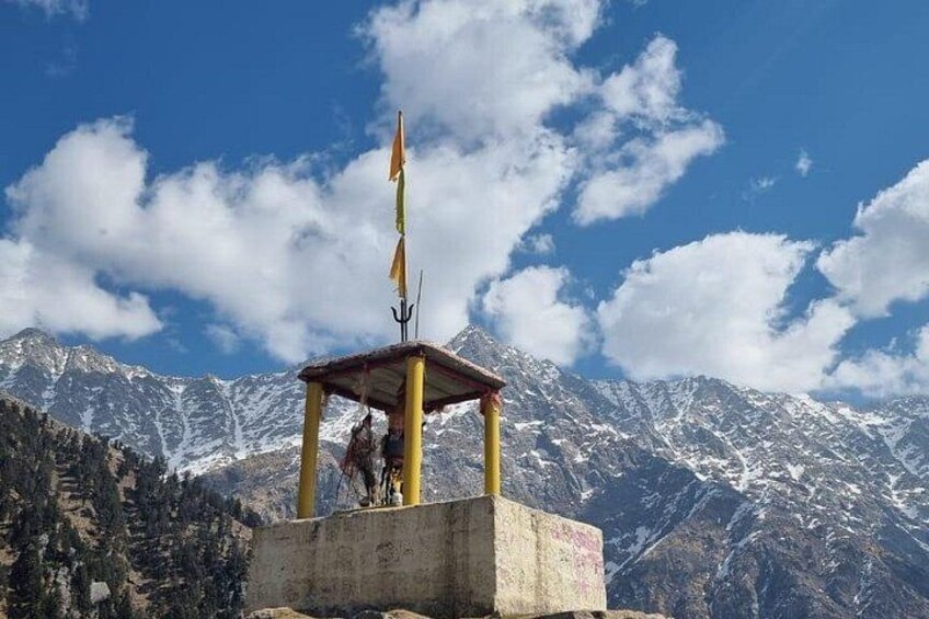Indrahar Pass Trek with Manu Adventures India 1