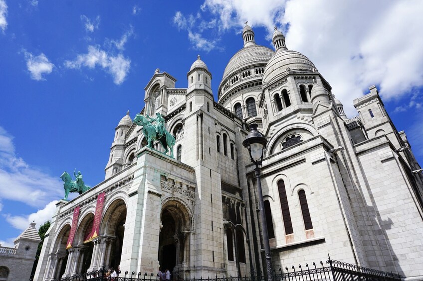 Sacré-Coeur: the Sacred Heart of Montmartre with Self-Guided Audio Tour