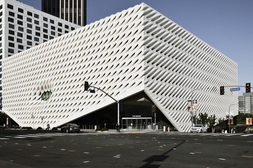 Broad Museum & Downtown Los Angeles with Self-Guided Audio Tour