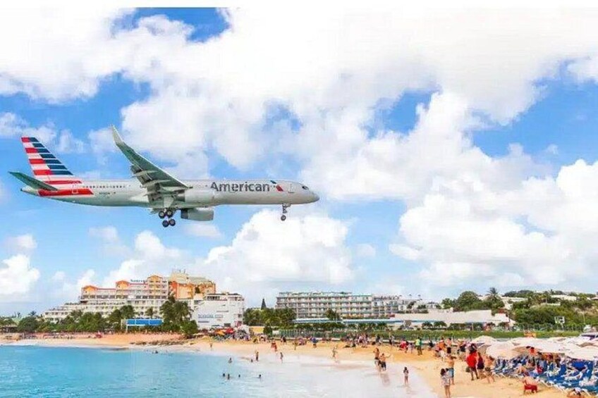 Maho Beach busy with Tourist 3