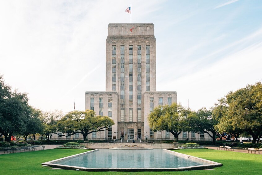 Downtown Houston Must-See Landmarks with Self-Guided Audio Tour