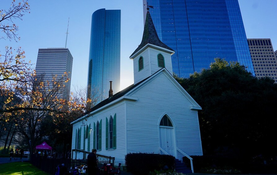 Downtown Houston Must-See Landmarks with Self-Guided Audio Tour