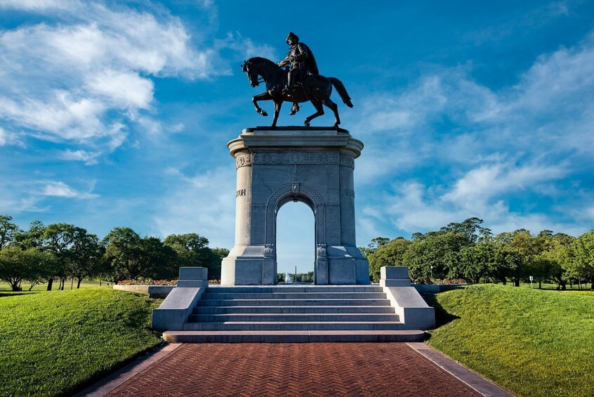 Downtown Houston Must-See Landmarks with Self-Guided Audio Tour