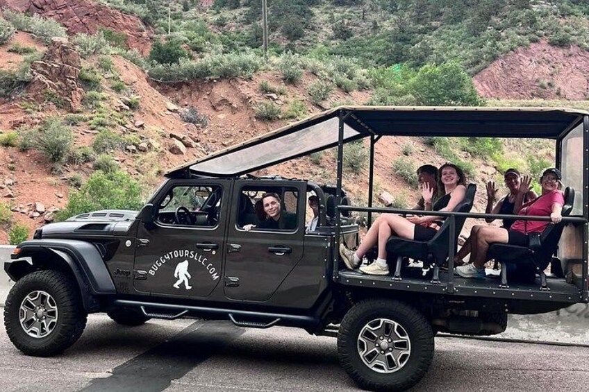 Sightseeing Jeep Tour in Garden of the Gods 2