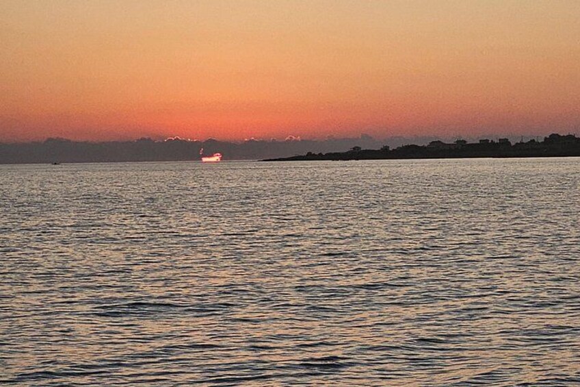 Dreamy Cruise sunset tour with dinner and unlimited wine! 5