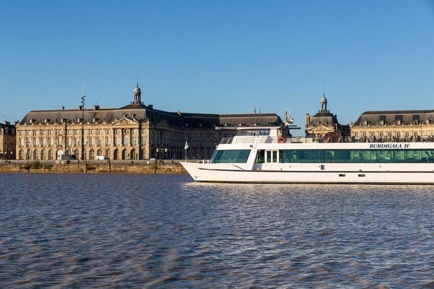 Bordeaux by the Water commented cruise 1