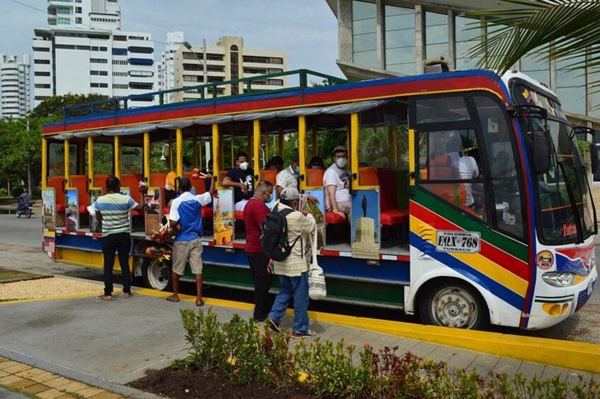 City Tour in Chiva through the City of Cartagena 3