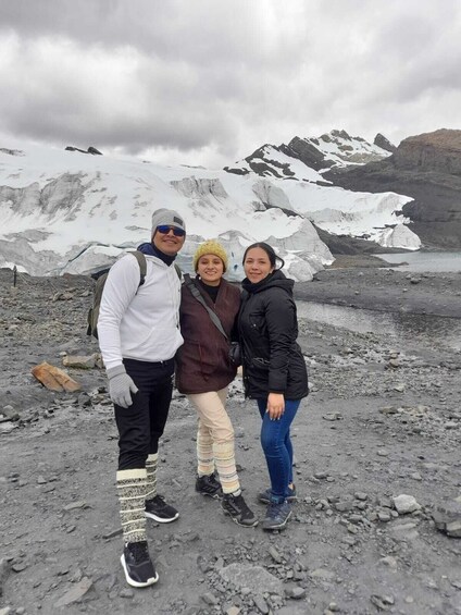 Glacier Pastoruri and Puya Raimondi Full Day Tour